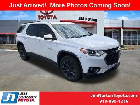 Used 2021 Chevrolet Traverse RS w/ LPO, Floor Liner Package AWD/4WD image 1