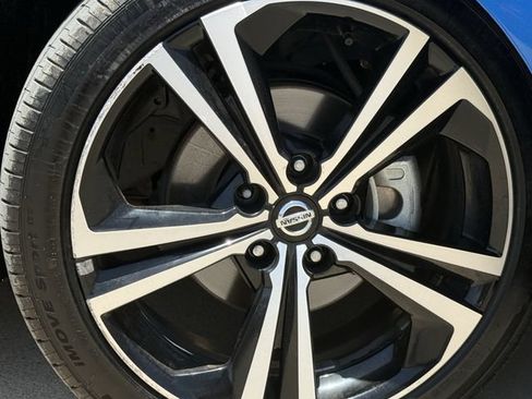 Used 2023 Nissan Sentra SR w/ Electronics Package FWD image 10