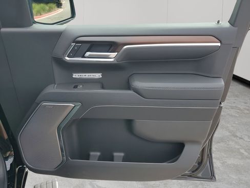 New 2026 GMC Sierra 1500 Denali w/ Denali Reserve Package image 13