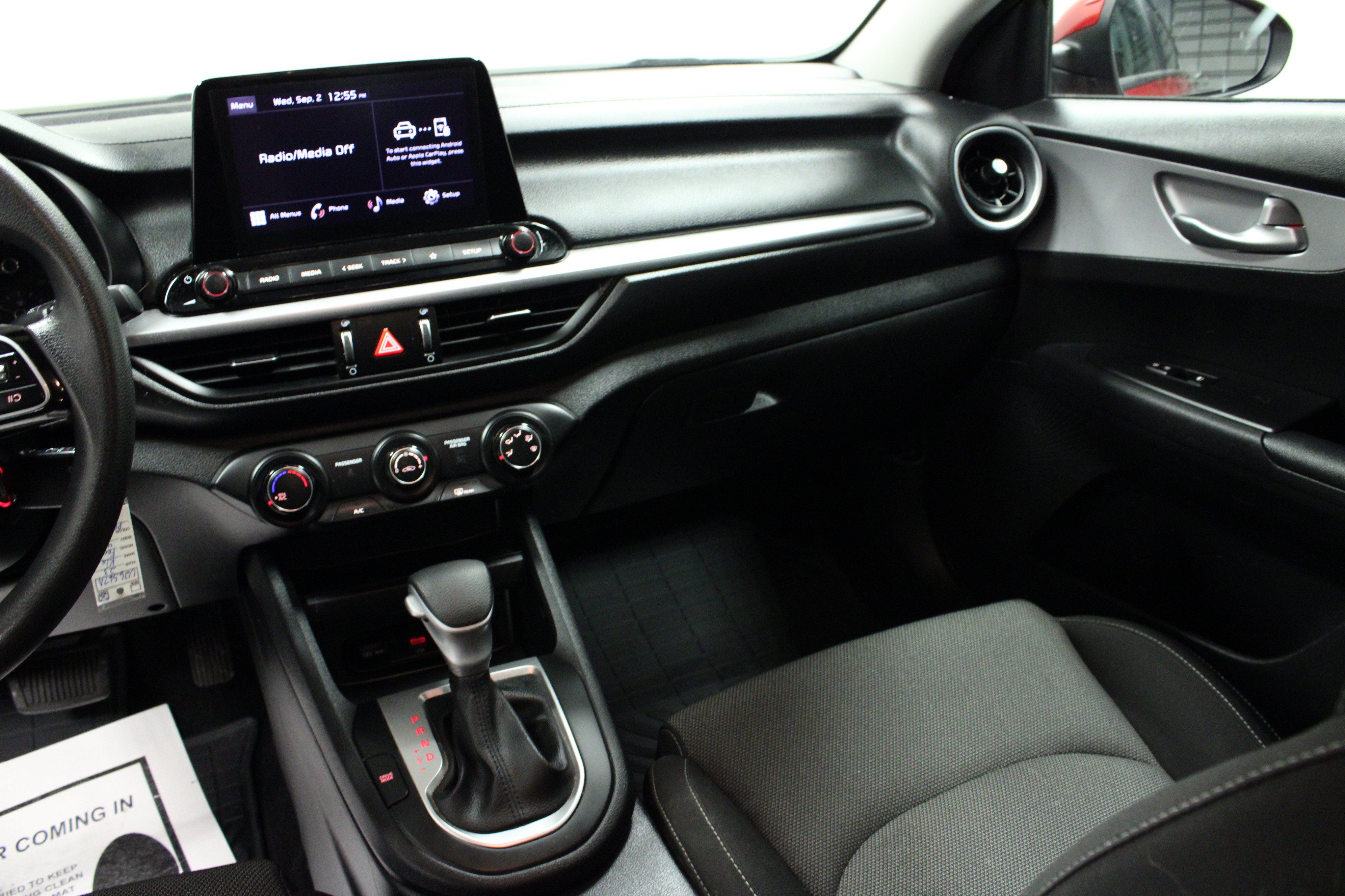 Used 2023 Kia Forte LXS w/ LXS Technology Package FWD image 18