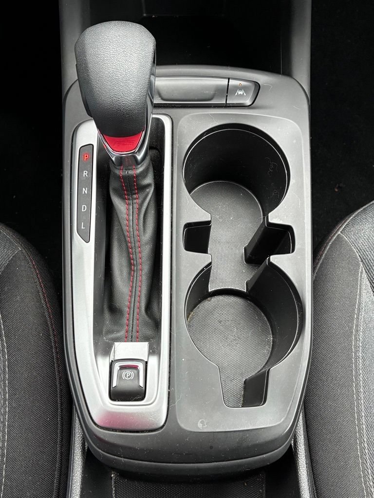 Used 2024 Chevrolet Trax RS FWD image 18