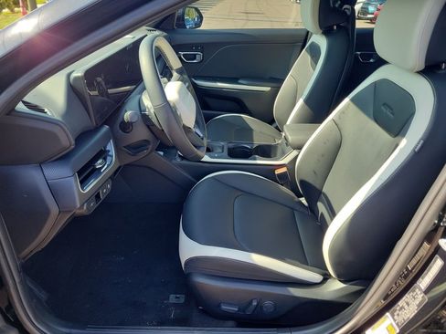 New 2026 Kia K4 GT-Line w/ GT-Line Premium Package FWD image 23