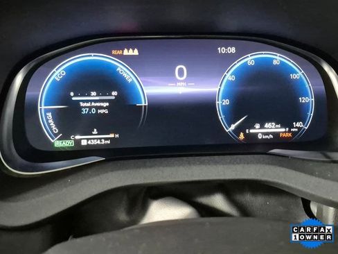 Used 2024 Toyota Venza Limited image 23