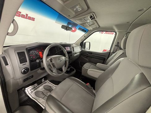 Used 2018 Nissan NV 3500 S image 10