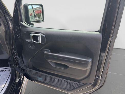 Used 2023 Jeep Wrangler Unlimited w/ Sun & Screen Package AWD/4WD image 25