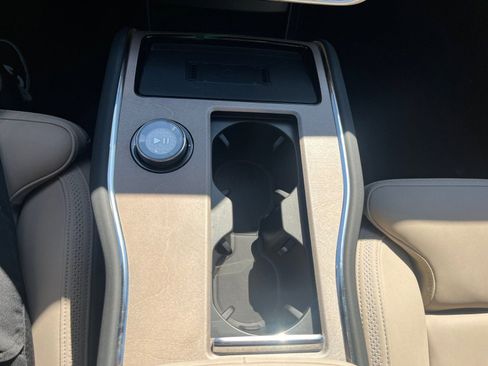 New 2025 Volvo EX90 Ultra image 21