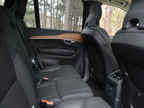 New 2024 Volvo XC90 T8 Plus w/ Protection Package Premier image 24