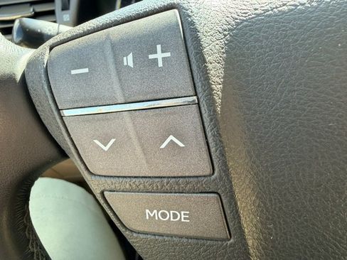 Used 2009 Lexus LX 570 4WD w/ Preferred Accessory Pkg image 27