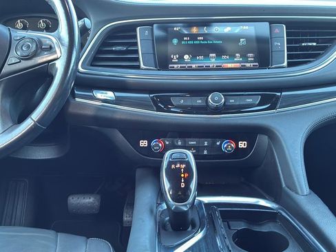 Used 2019 Buick Enclave Essence image 19