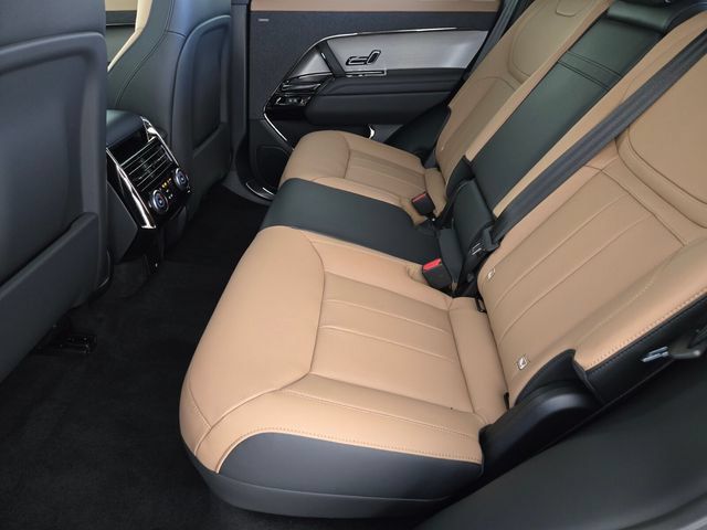 New 2026 Land Rover Range Rover Sport Dynamic SE AWD/4WD image 5