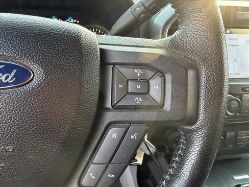 Used 2016 Ford F150 XLT w/ Equipment Group 302A Luxury image 17