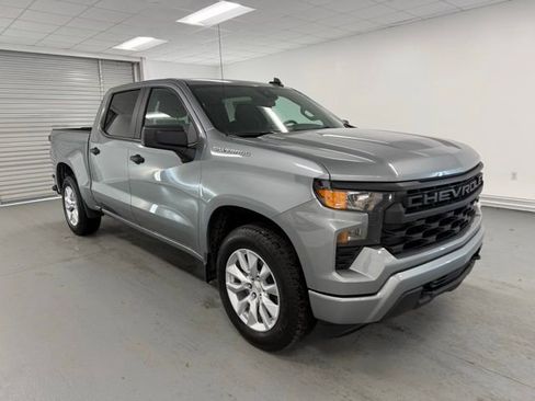 New 2026 Chevrolet Silverado 1500 Custom image 3