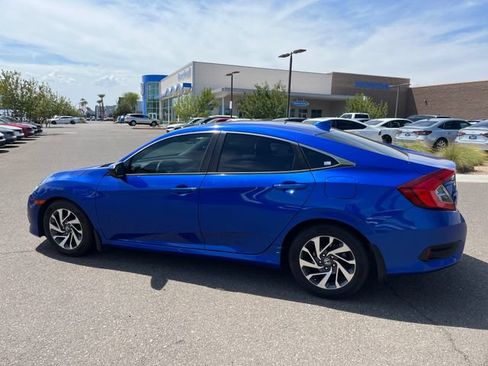 Used 2018 Honda Civic EX image 4