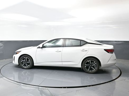 Used 2024 Nissan Sentra SV image 10