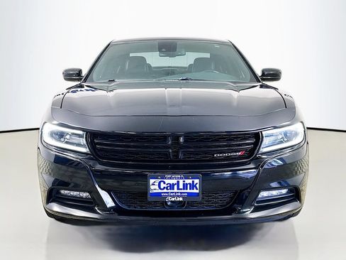 Used 2018 Dodge Charger SXT Plus w/ Quick Order Package 29J RWD image 2