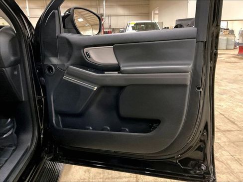 Certified 2025 Ford Expedition Max Active image 23