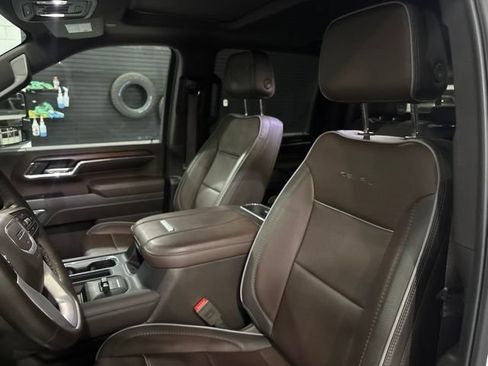 Used 2024 GMC Sierra 3500 Denali w/ Denali Reserve Package AWD/4WD image 14