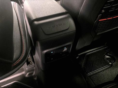 Used 2024 Ford Bronco Raptor image 27