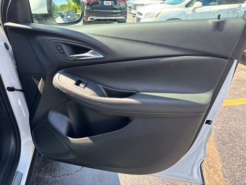 Used 2023 Buick Encore GX Select w/ Safety Package II AWD/4WD image 26
