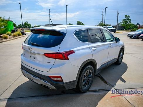 Used 2019 Hyundai Santa Fe SE AWD/4WD image 5