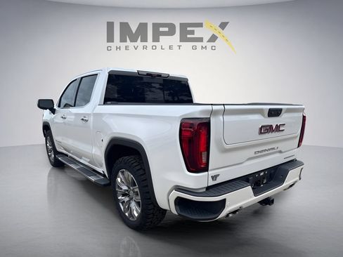 Used 2022 GMC Sierra 1500 Denali w/ Technology Package AWD/4WD image 2