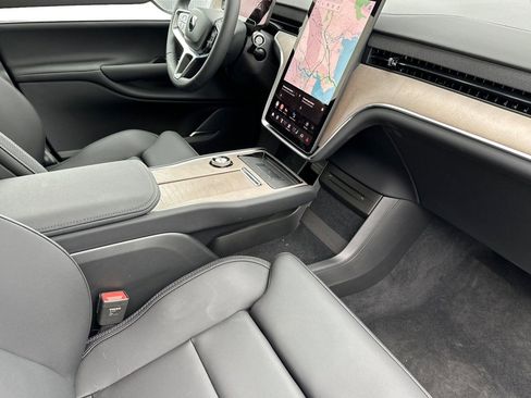 New 2025 Volvo EX90 Ultra image 19
