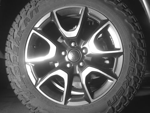 Used 2025 Jeep Compass Trailhawk AWD/4WD image 15