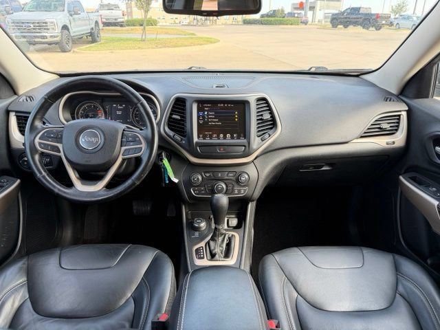 Used 2017 Jeep Cherokee Latitude w/ True North Edition AWD/4WD image 25