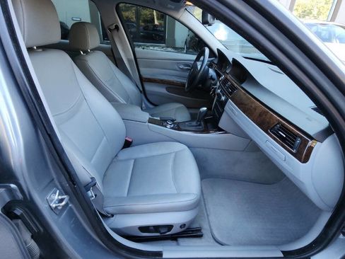 Used 2010 BMW 328i xDrive Sedan image 11