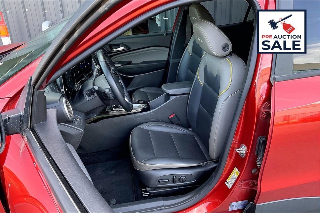 Used 2024 Chevrolet Trax ACTIV w/ Driver Confidence Package FWD image 25
