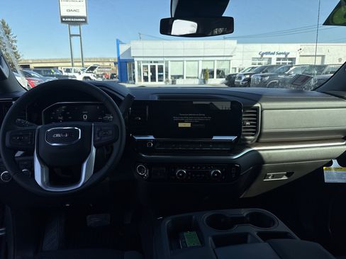 New 2026 GMC Sierra 1500 Elevation image 14