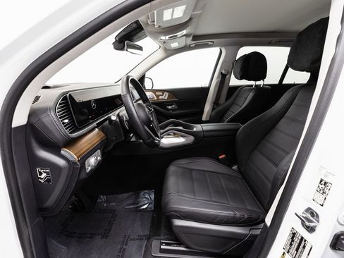 Used 2025 Mercedes-Benz GLE 450e 4MATIC image 8