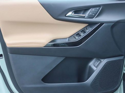 New 2026 Chevrolet Equinox ACTIV w/ Convenience Package III image 19