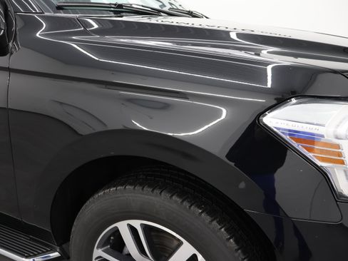 Used 2023 Ford Expedition Max Limited image 25