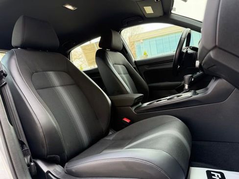 Used 2023 Honda Civic Sport image 36