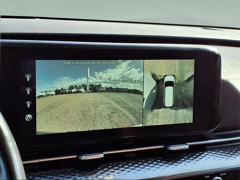 Used 2022 Kia Carnival SX Prestige image 34