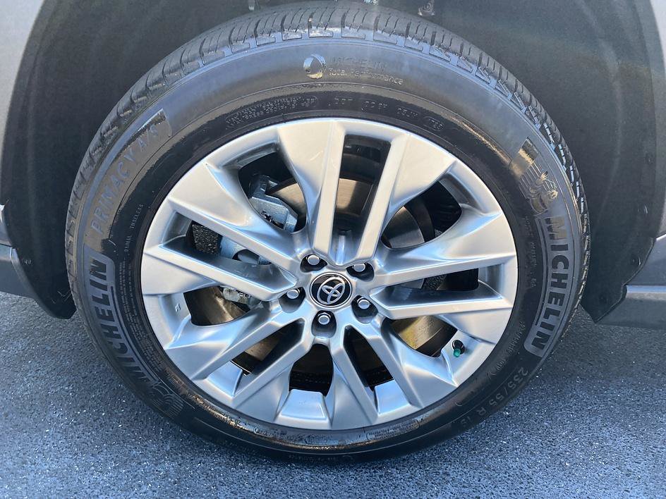 Certified 2023 Toyota RAV4 Limited FWD image 26