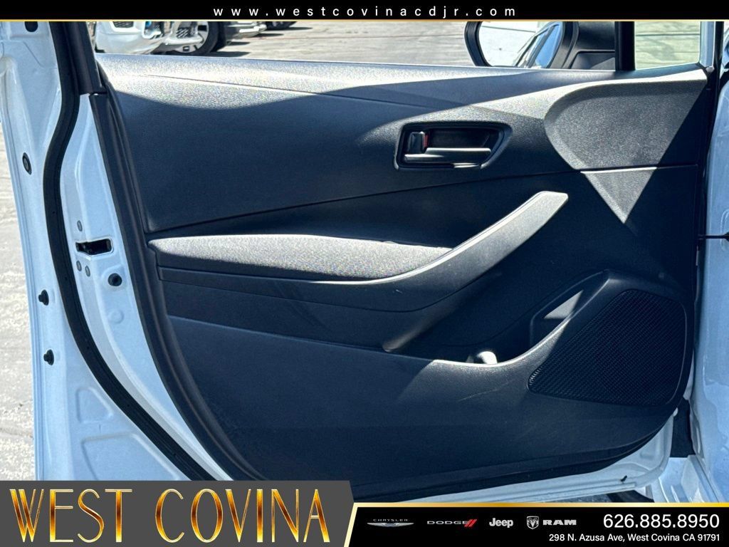Used 2024 Toyota Corolla LE AWD/4WD image 20