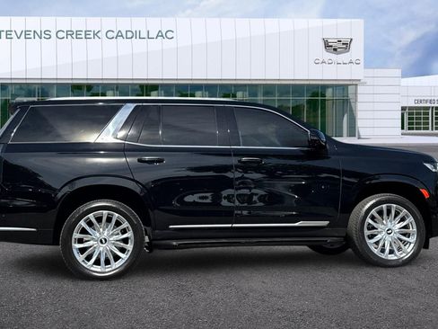 Used 2023 Cadillac Escalade Premium Luxury image 2