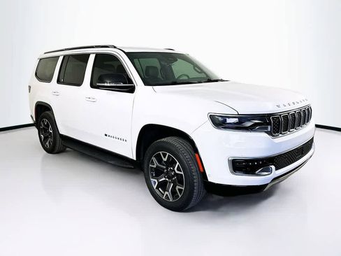 Used 2023 Jeep Wagoneer Series III w/ Preferred Equipment Group image 24