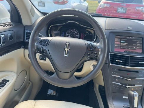 Used 2014 Lincoln MKT AWD w/ Equipment Group 201A image 10