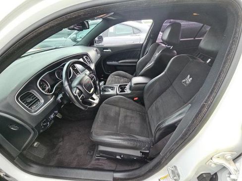 Used 2018 Dodge Charger R/T Scat Pack image 9