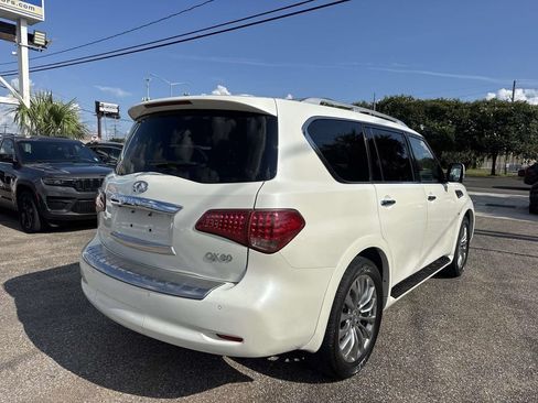 Used 2017 INFINITI QX80 2WD w/ Driver Assistance Package image 8