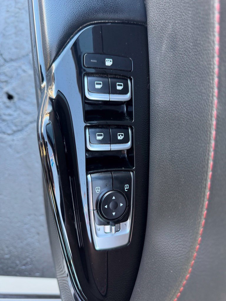 Used 2024 Kia K5 GT FWD image 17
