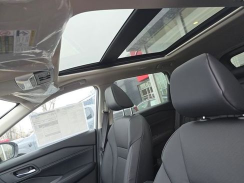 New 2026 Nissan Rogue SV image 4