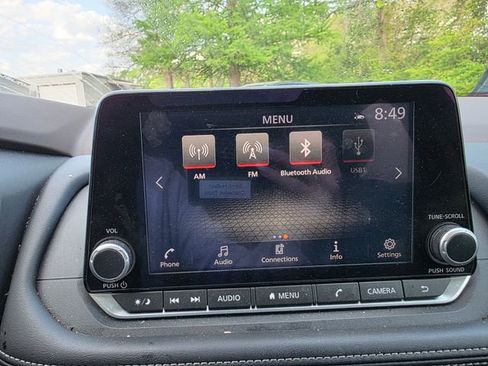 Used 2023 Nissan Rogue SV w/ SV Premium B Package image 20