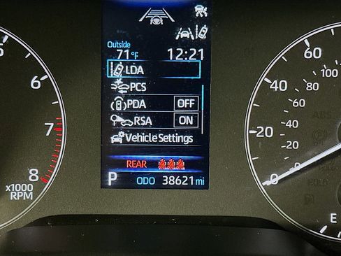 Used 2023 Toyota Corolla LE image 18