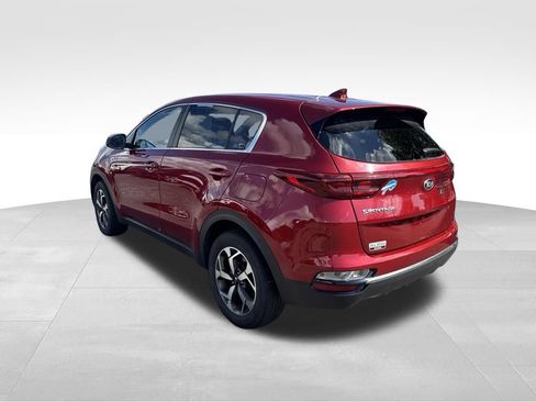 Used 2020 Kia Sportage LX AWD/4WD image 3