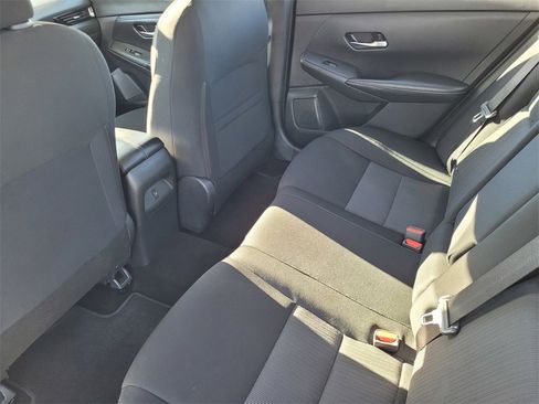 Used 2022 Nissan Sentra SV image 10