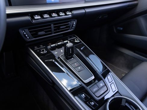Certified 2026 Porsche 911 Carrera 4S AWD/4WD image 18